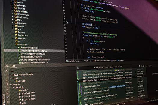Claude Code diff parser extracting hunks and conflict metadata